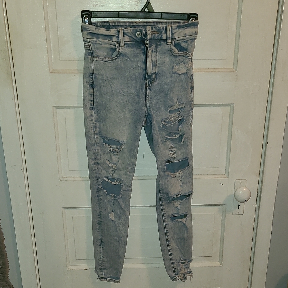 American Eagle Outfitters Light Blue Distressed Skinny Jeans